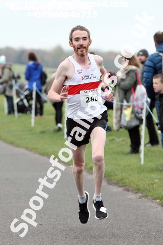 Senior men and womens Heaton Memorial 10k Road Race, Newcastle Town Moor. Photo:  David T. Hewitson/Sports for All Pics